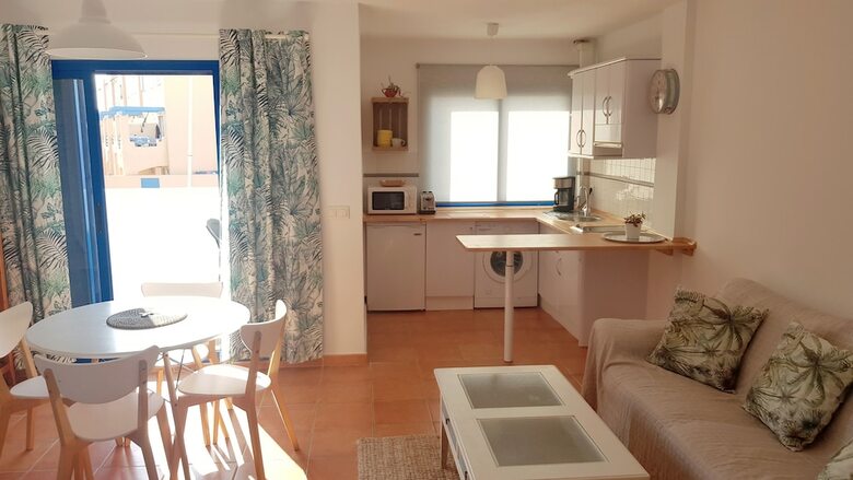 Apartamentos Beach House With Balcony And Ocean View