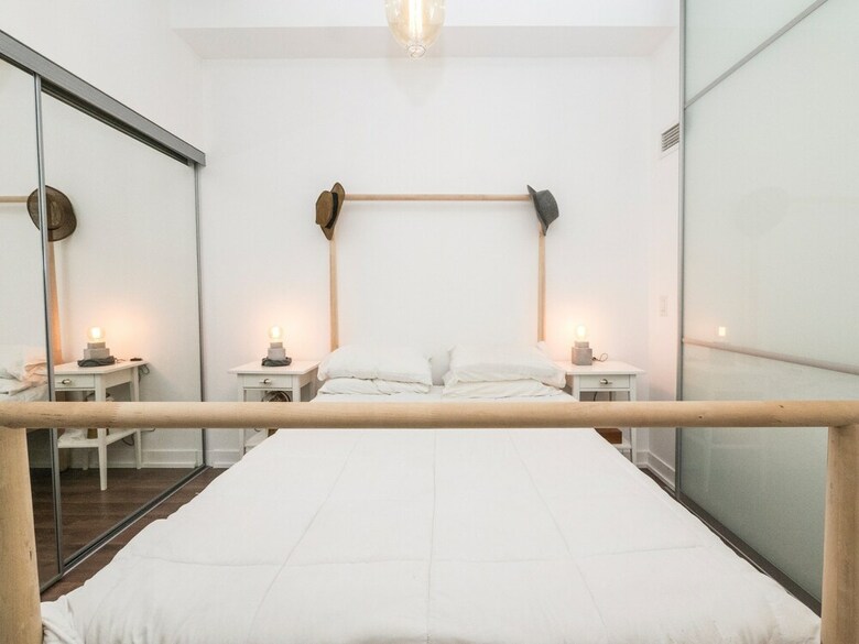 Apartamentos Dufferin Grove 1 Bedroom Loft-style Condo