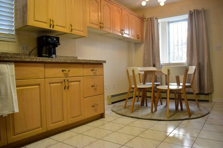 Apartamentos Spacious 4 Bedroom Home On Graveley Street