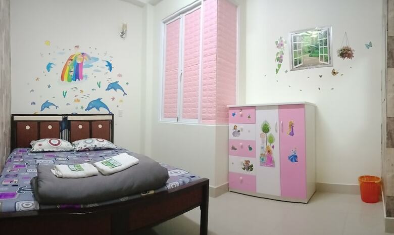 Hostal Europe Town Hostel & Bar - Adults Only