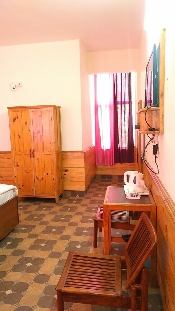Hotel Highland Village Resort