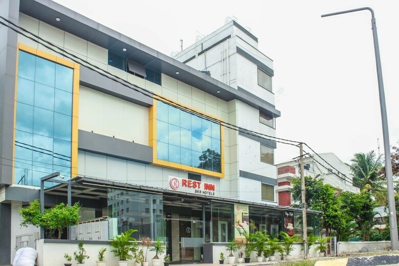 Rest Inn Skr A Petrichor Hotel