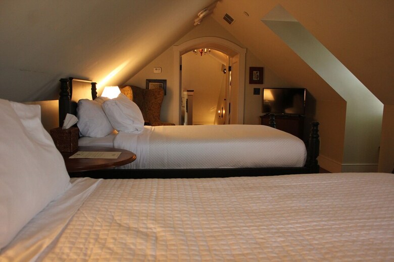 Posada Inn At Hermannhof