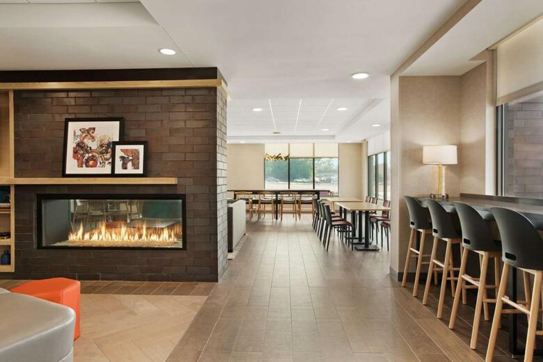 Hotel Home2 Suites By Hilton Madison Central Alliant Energy Center