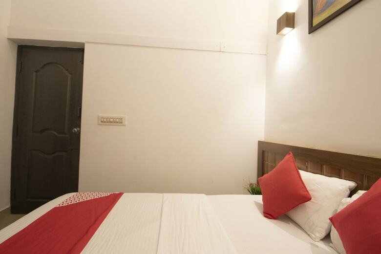 Hotel Oyo 23243 Kanasu Stay Home