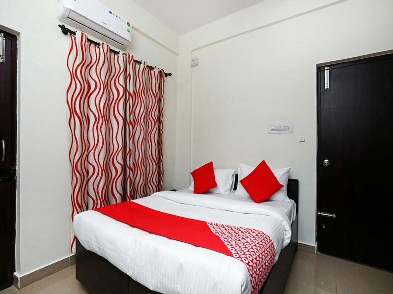 Hotel Oyo 24948 Golden Sands