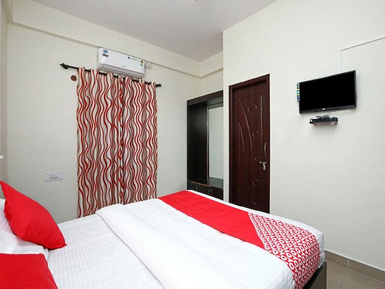 Hotel Oyo 24948 Golden Sands