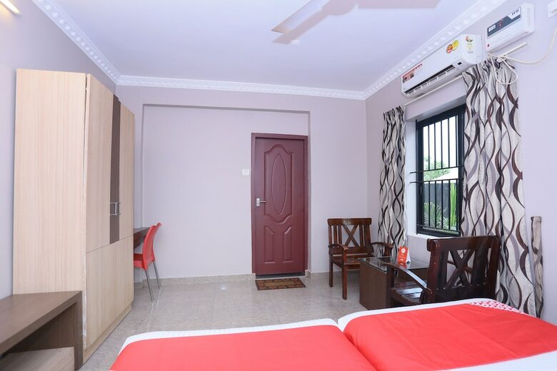 Hotel Oyo 23116 Gino Tourist Home