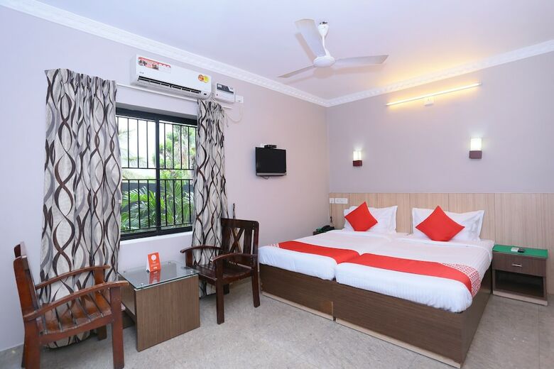 Hotel Oyo 23116 Gino Tourist Home
