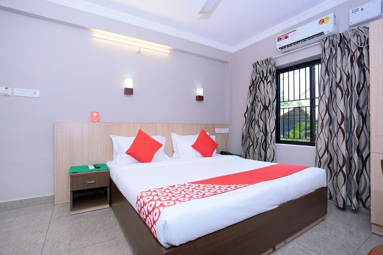 Hotel Oyo 23116 Gino Tourist Home