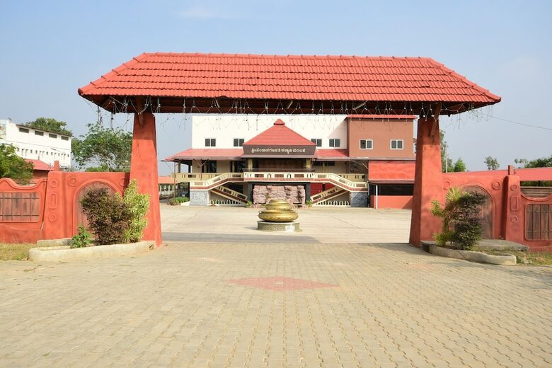 Hotel Oyo 24476 Ssg Residency