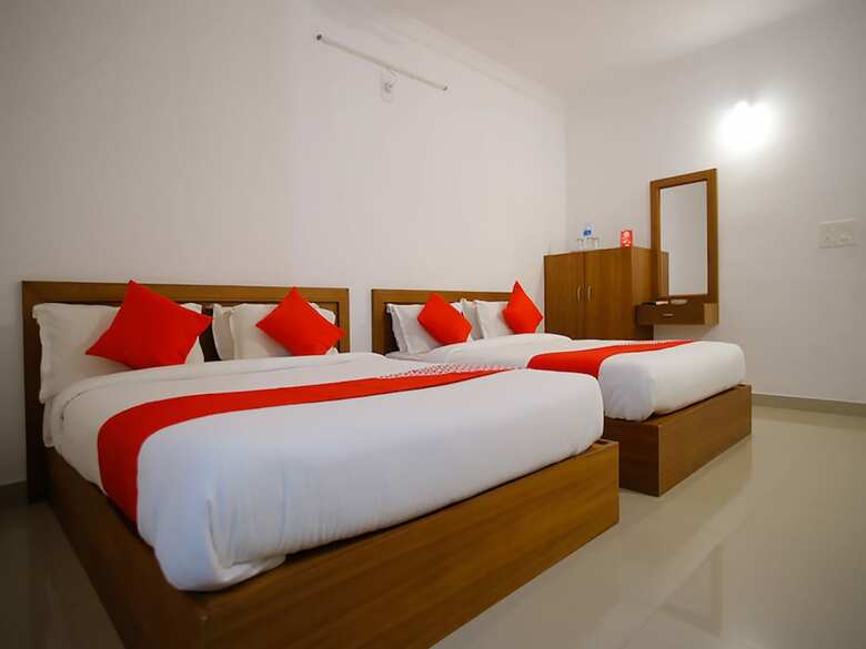 Hotel Oyo 26964 Palm View Residency