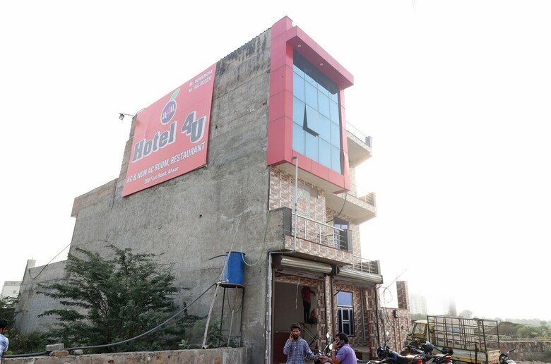 Oyo 23121 Hotel 4 U