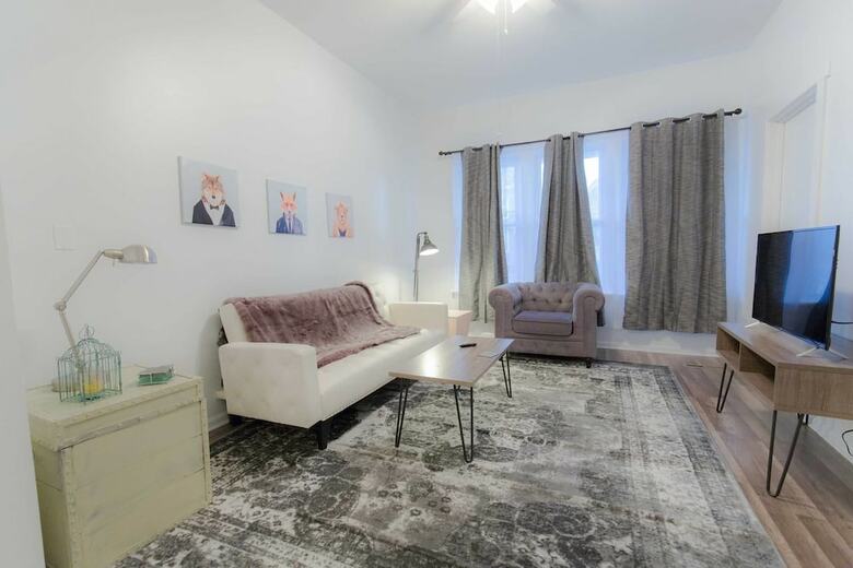 Apartamentos Simple In Palmer Square - Walk To Park And Train