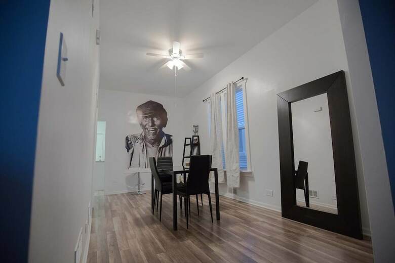Apartamentos Simple In Palmer Square - Walk To Park And Train