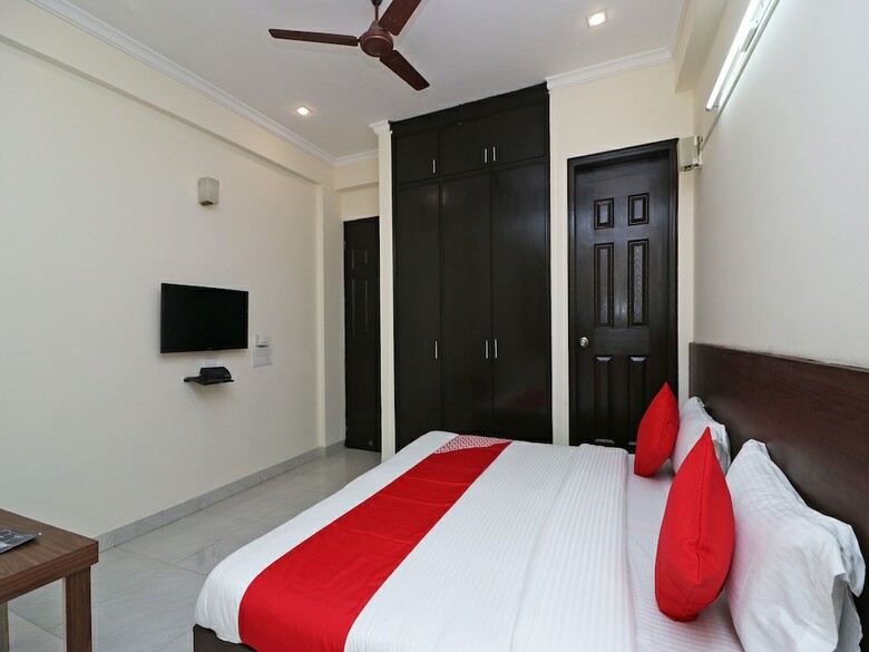 Hotel Oyo 15685 The Grace Room