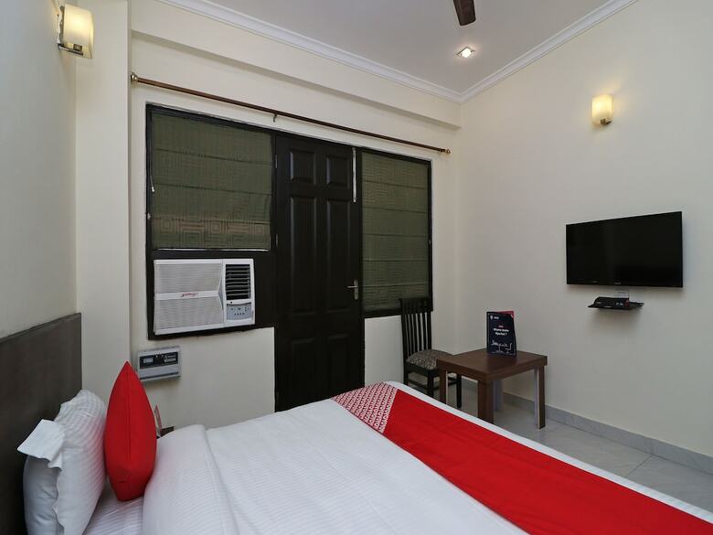 Hotel Oyo 15685 The Grace Room