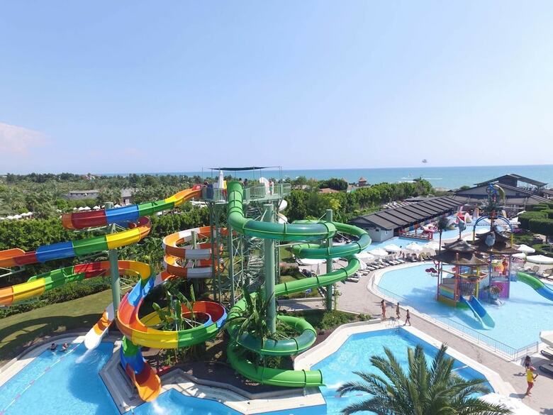 Limak Lara Deluxe Hotel & Resort