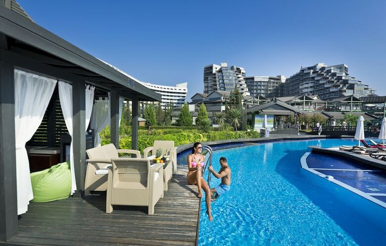 Limak Lara Deluxe Hotel & Resort