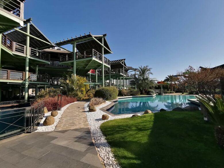 Limak Lara Deluxe Hotel & Resort