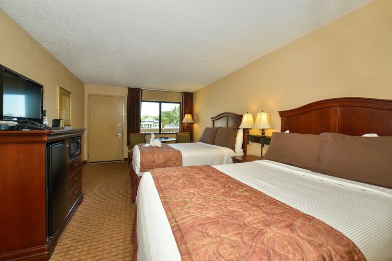 Hotel Best Western Plus Landing View Inn & Suites