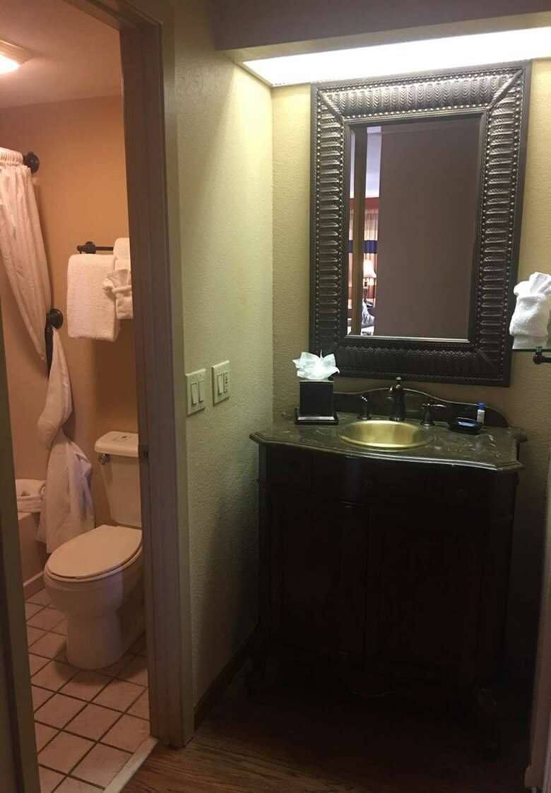 Hotel Best Western Plus Landing View Inn & Suites