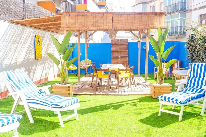 Apartamentos The Beach House Paradise