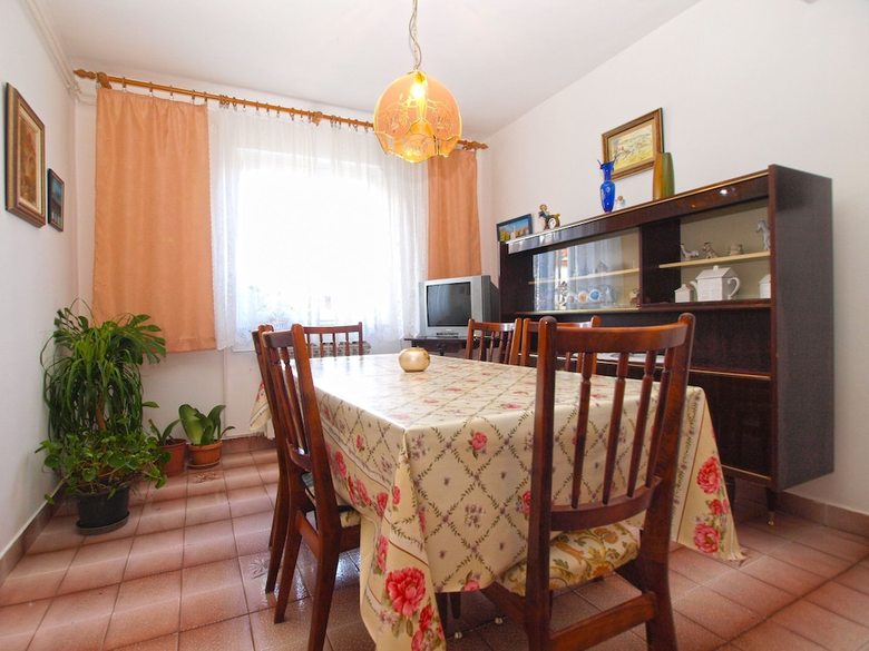 Apartment 1539