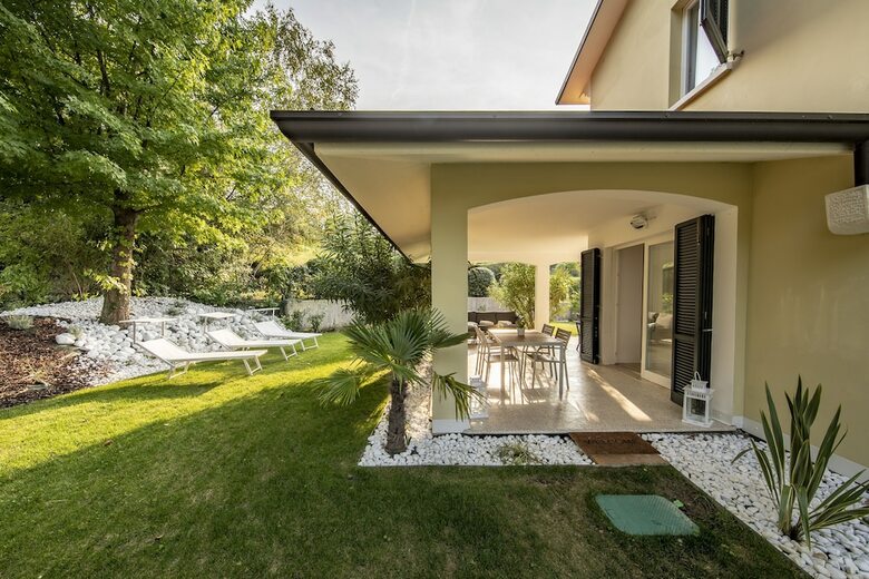 Italia Living Villa