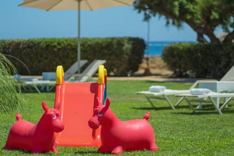 Pyrgos Beach Hotel Apartments