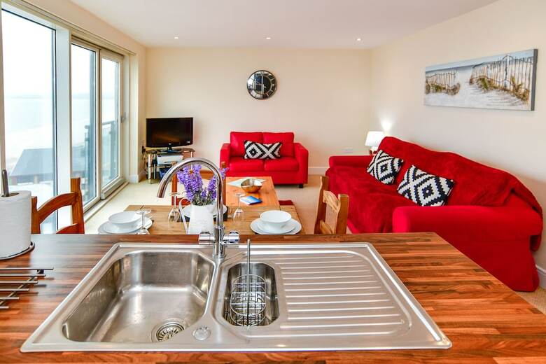 Apartamentos Just Stay Wales - Meridian Wharf