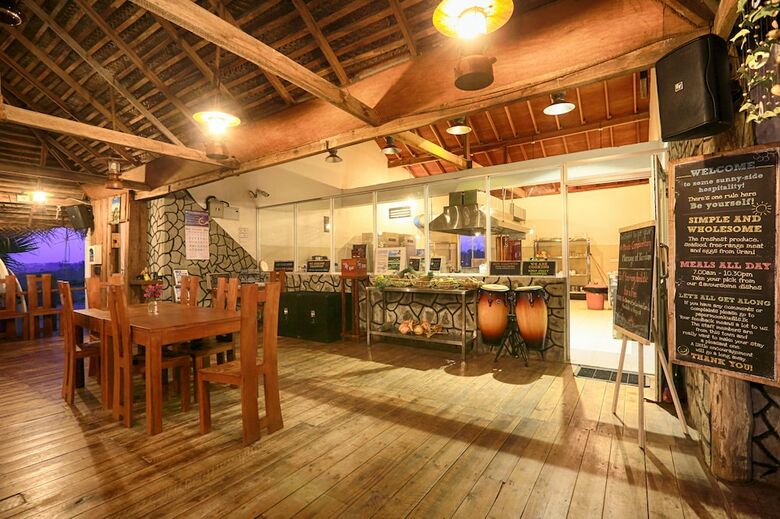 Hotel Paper Moon Kudils