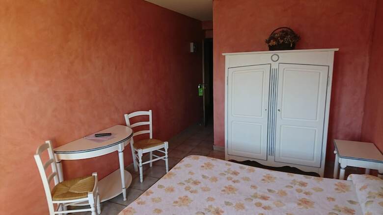 Hotel H�tel Restaurant Les Cavalets
