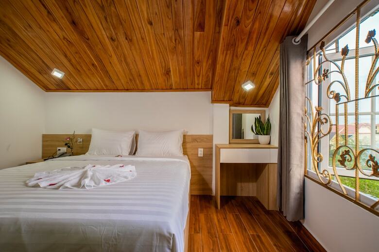Hotel Truc Loc Villa