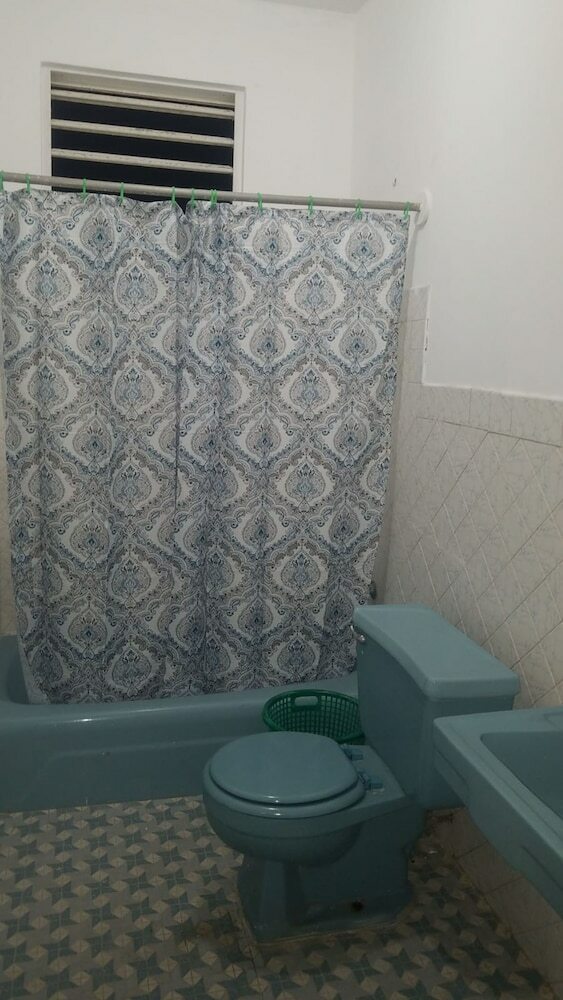 La Cruz de Colon Guest House