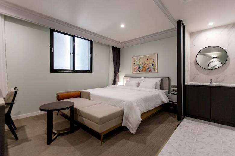 Browndot Hotel Samgye