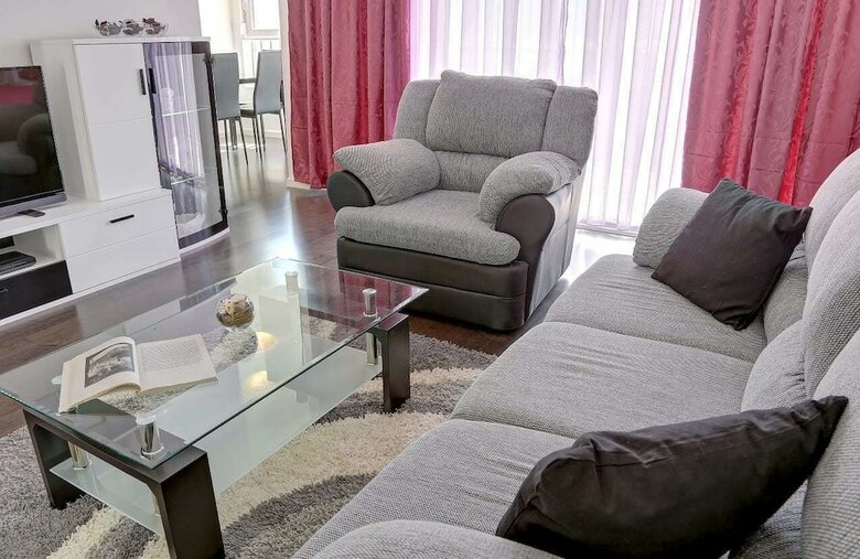 Luka Apartment