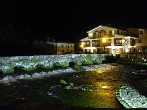 Hostal Posada La Fuentona De Ruente
