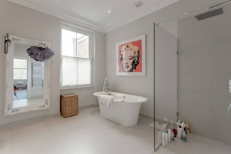 Incredible 5 Bedroom Home Overlooking Queen's Park