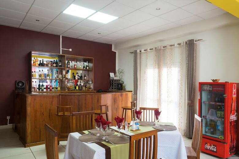 Victoria Hotel