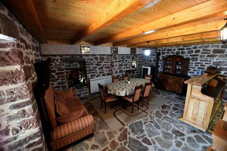 Apartamentos Old Stone House Villas