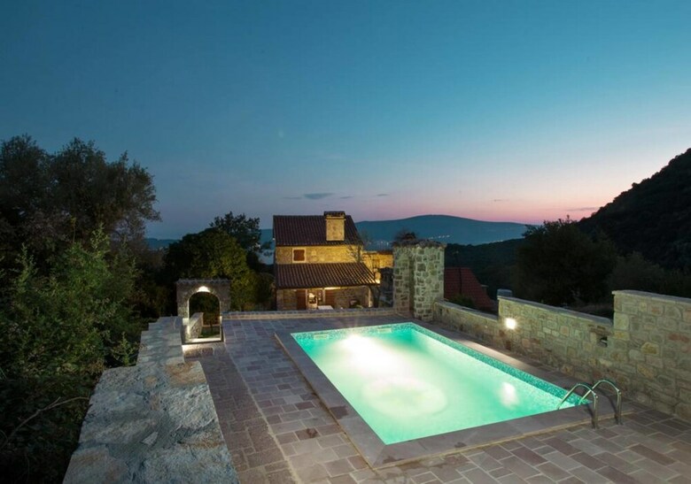 Apartamentos Old Stone House Villas