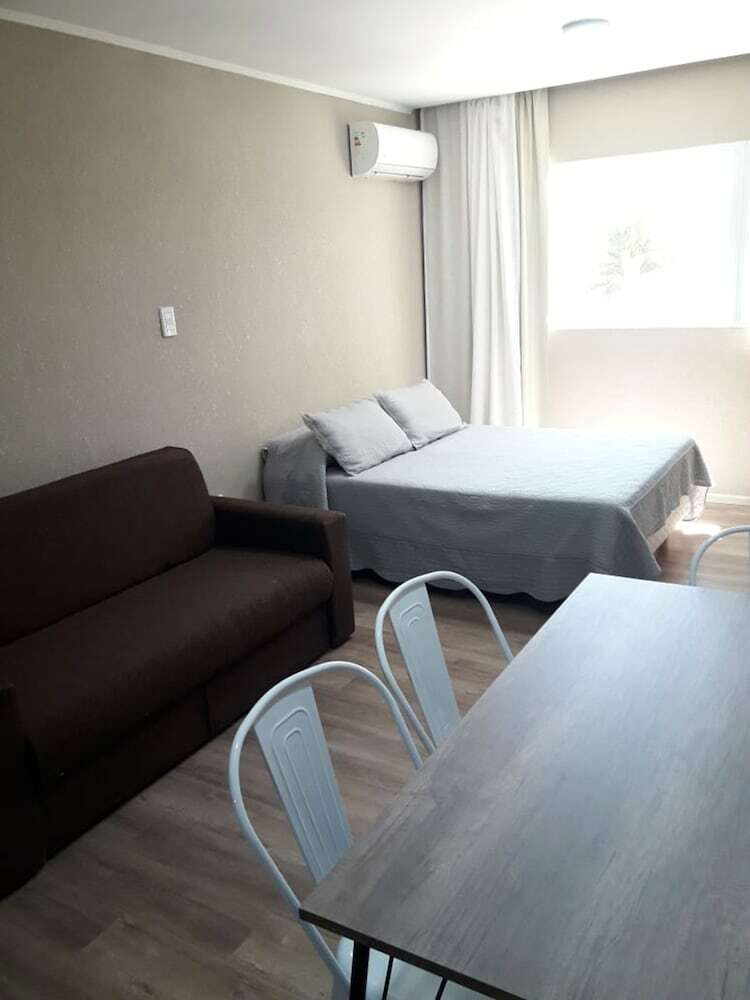 Apartamentos Casa Del Parque Pileta Climatizada