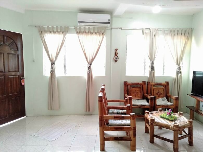 Aparthotel Summer Place Apartments Puerto Galera
