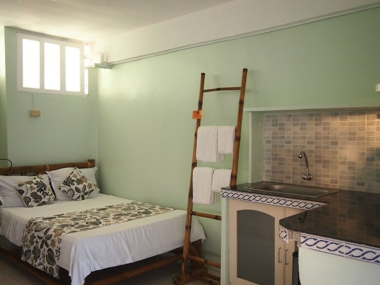 Aparthotel Summer Place Apartments Puerto Galera