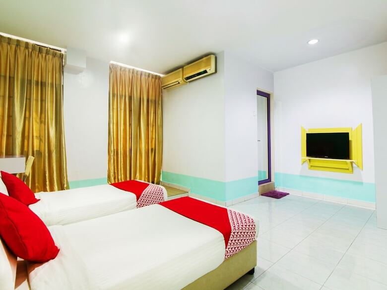 Oyo 880 Hotel Purple Town