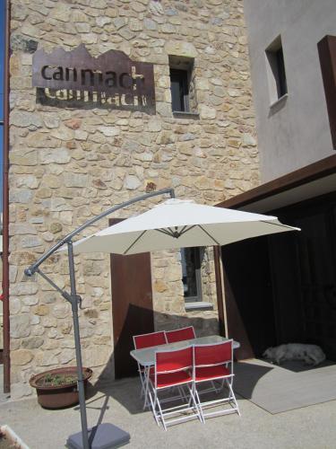 Hostal Restaurante Y Alojamiento Can Mach