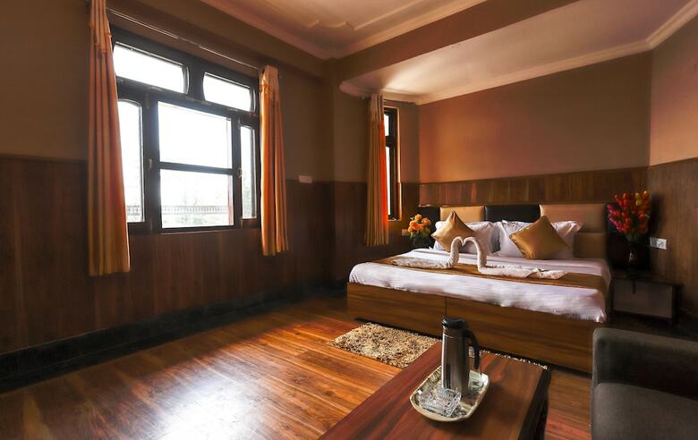 Hotel New Varuni House Mcleodganj