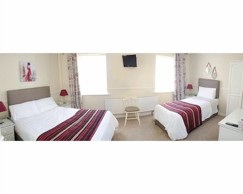 Hotel Kennys Guesthouse