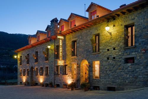 Hotel Castillo D'acher